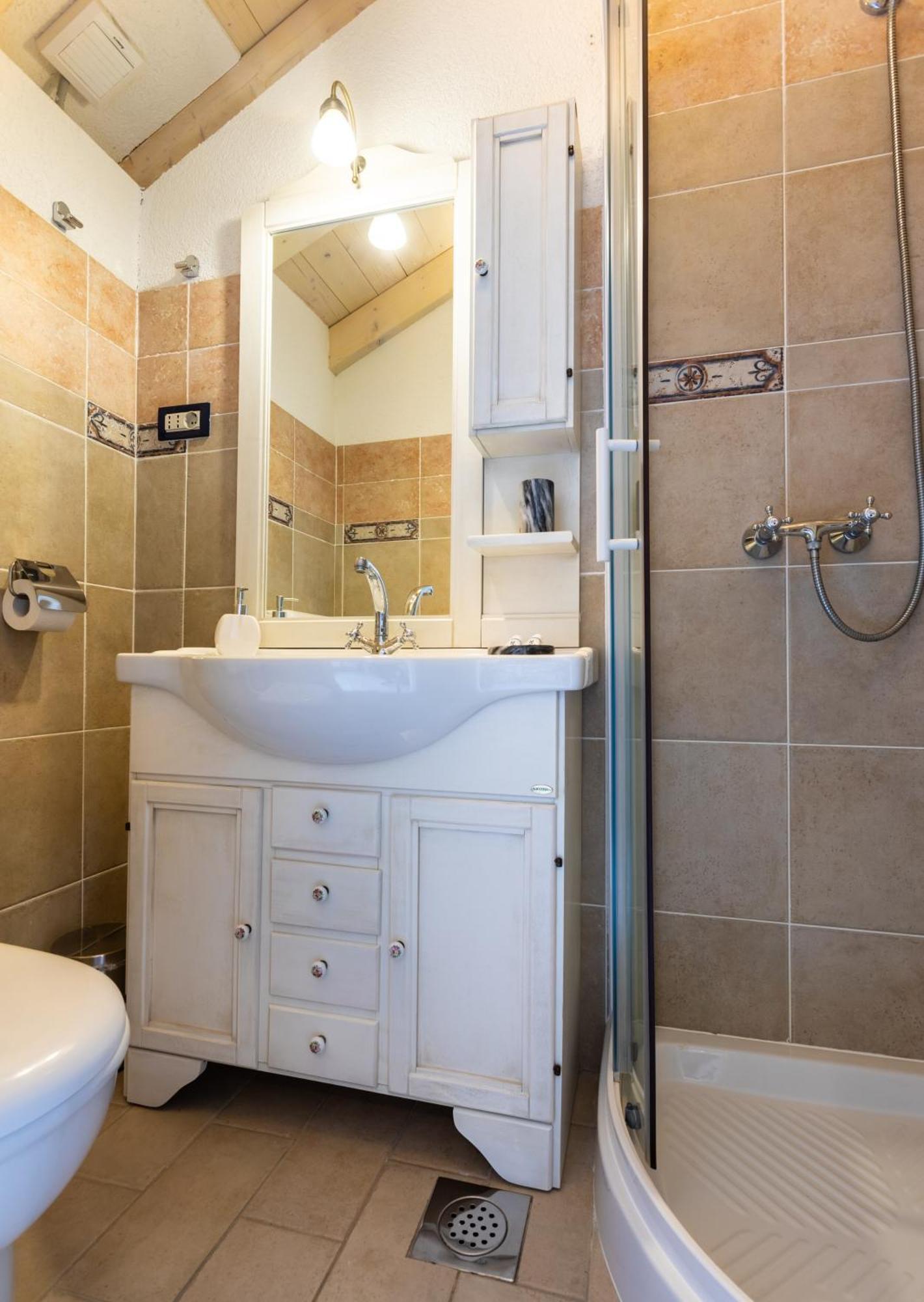 Apartman Valdi Baška Eksteriør bilde