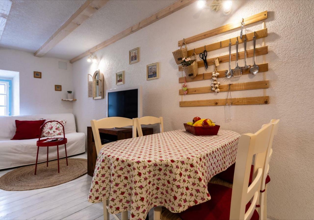 Apartman Valdi Baška Eksteriør bilde