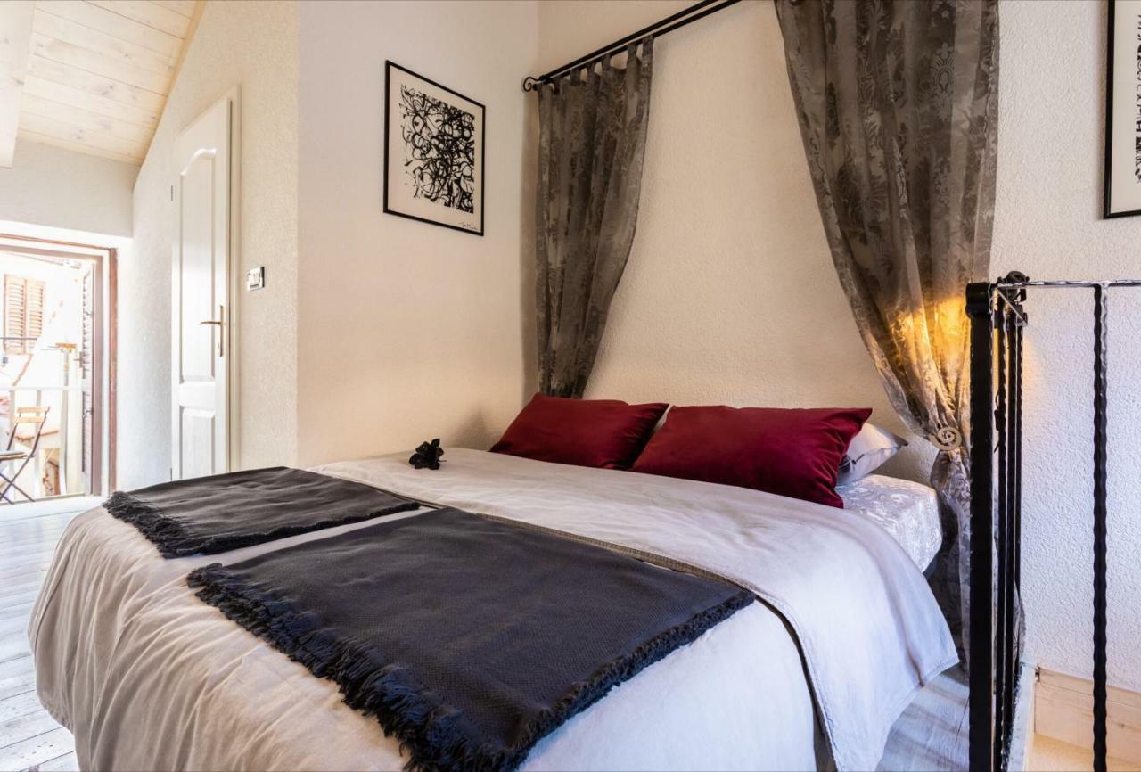Apartman Valdi Baška Eksteriør bilde